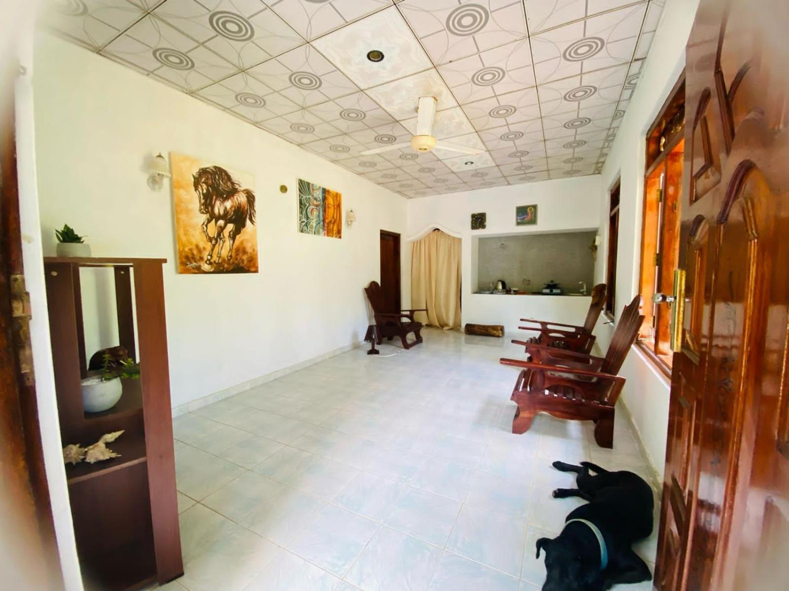 Hotel Art House Hiriketiya à Dikwella Extérieur photo
